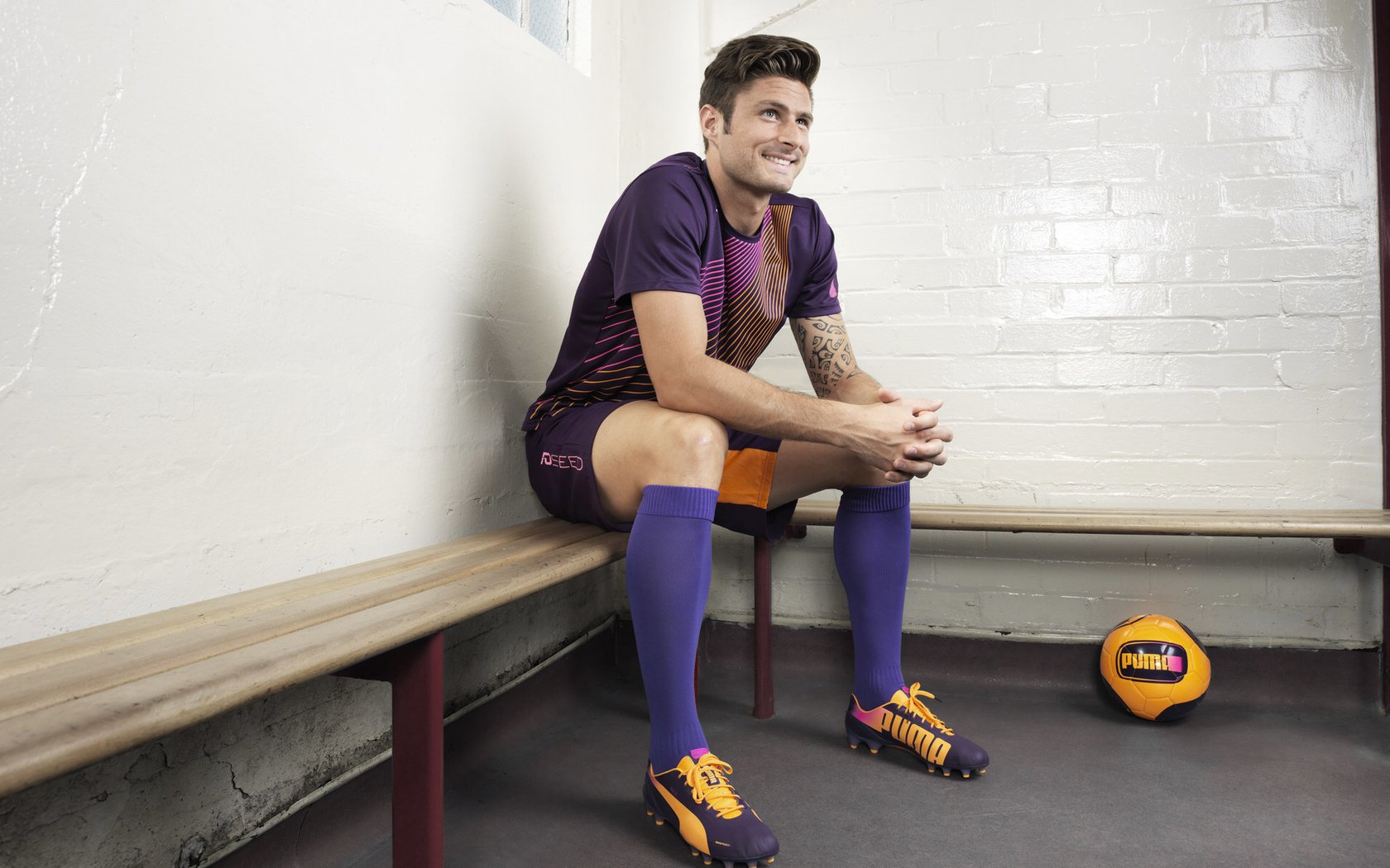 卢卡库破局定乾坤，巴西五冠路首战告捷突显唯一性