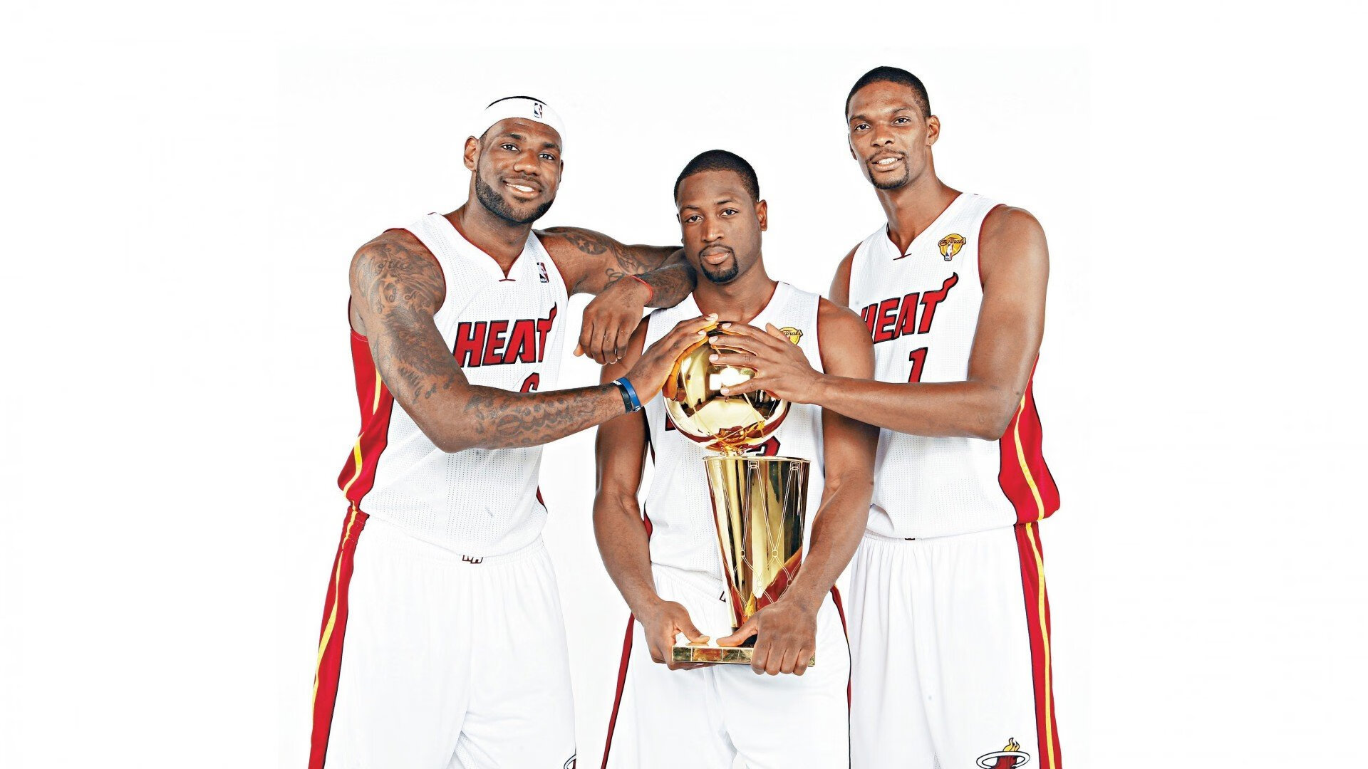 独行侠横扫广东队，胡金秋刷新纪录，一场跨越篮球文化的对话